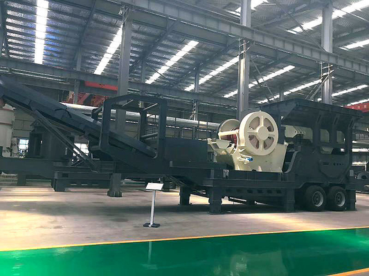 Fábrica de trituradores de resíduos de construção móveis com motor AC e capacidade de 70-300 tph