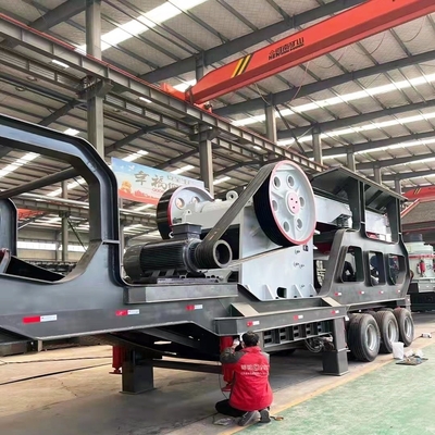 Fábrica de trituradores de resíduos de construção móveis com motor AC e capacidade de 70-300 tph