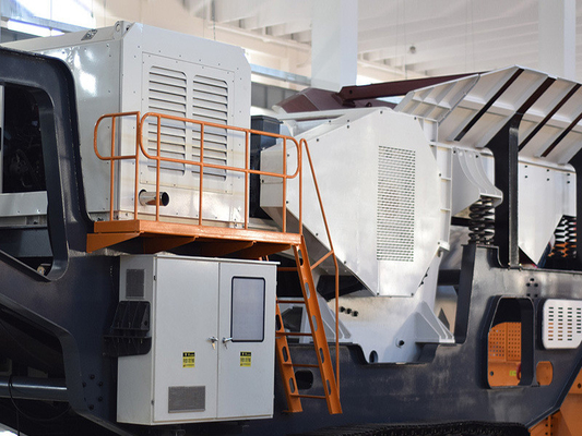Customization Mining Sand Ore Rock Mobiletracked Jaw Crusher Line com conveyor belt