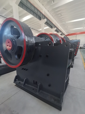 Máquina de trituração de rocha para construção Máquina de triturador de mandíbula Linea de filtragem de saída Tamanho 65-140mm