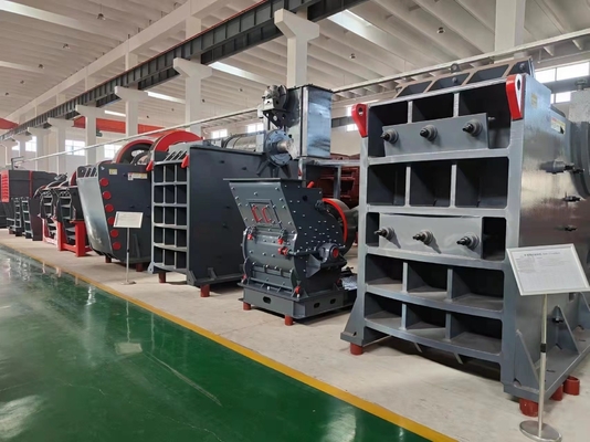 Máquina de trituração de pedra primária com capacidade padrão T/H 5-800tph e transportador de correia