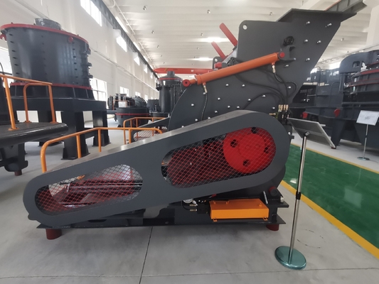 Máquina de fabricação de pó bruto Triturador de martelos de calcário com recipiente de capacidade e dispositivo de dosagem