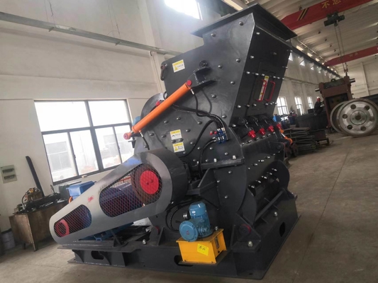 Máquina de fabricação de pó bruto Triturador de martelos de calcário com recipiente de capacidade e dispositivo de dosagem