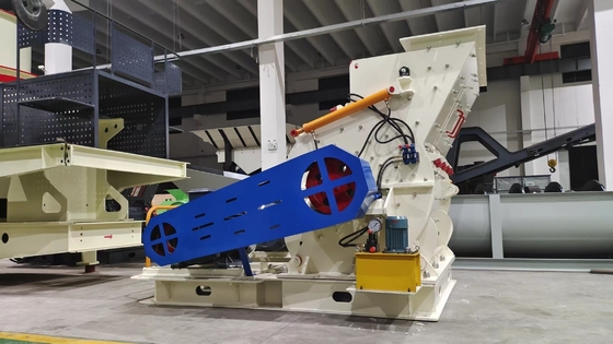 Máquina de fabricação de pó bruto Triturador de martelos de calcário com recipiente de capacidade e dispositivo de dosagem