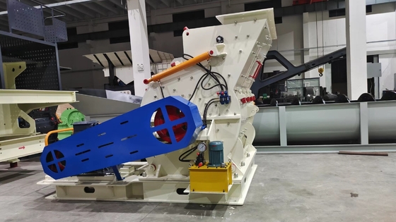 Máquina de fabricação de pó bruto Triturador de martelos de calcário com recipiente de capacidade e dispositivo de dosagem
