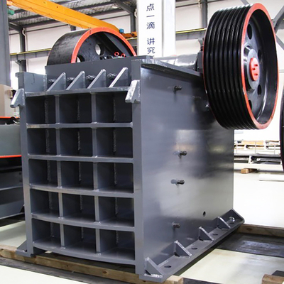 Triturador de mandíbulas de pedra/minério com motor AC e tecnologia avançada