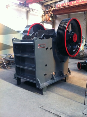 5-800tph Stone Jaw Crusher para materiais de minério e desempenho