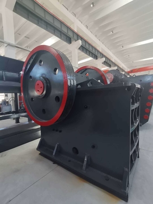 Tecnologia avançada Grande triturador de mandíbulas de pedra azul para triturador de minério