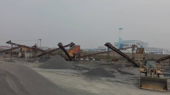 Instalação de linha de triturador de mandíbula padrão para produção de agregados de pedra de mineração no mercado