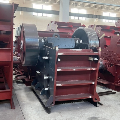 Rocks Granite Marble Pec Jaw Stone Crusher com conveyor belt Inlet Tamanho 0-410mm