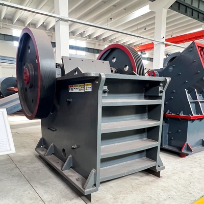 Rocks Granite Marble Pec Jaw Stone Crusher com conveyor belt Inlet Tamanho 0-410mm