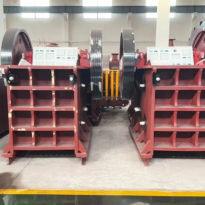 Customização Quarry Jaw Crusher Mineral Rock Crushing Plant com e 90-400kw Potência do motor