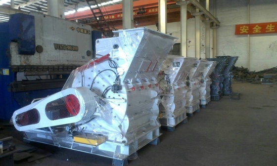 Materiais de minério de ferro PC Máquina de produção de martelos de pó grosso a velocidade de rotação de 550-800 mm