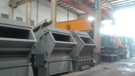 Sob orientação técnica instalação 50-300 T/H calcário granito triturador de impacto