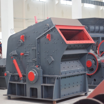 Sob orientação técnica instalação 50-300 T/H calcário granito triturador de impacto
