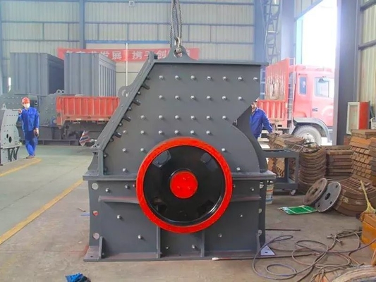 PC400*300 Máquina de esmagamento de martelos para instalações de esmagamento de minério e de minas sob orientação técnica
