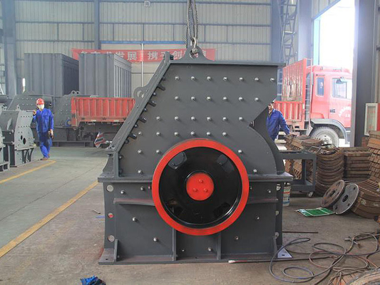 PC400*300 Máquina de esmagamento de martelos para instalações de esmagamento de minério e de minas sob orientação técnica