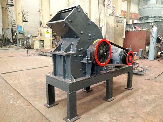 PC400*300 Máquina de esmagamento de martelos para instalações de esmagamento de minério e de minas sob orientação técnica